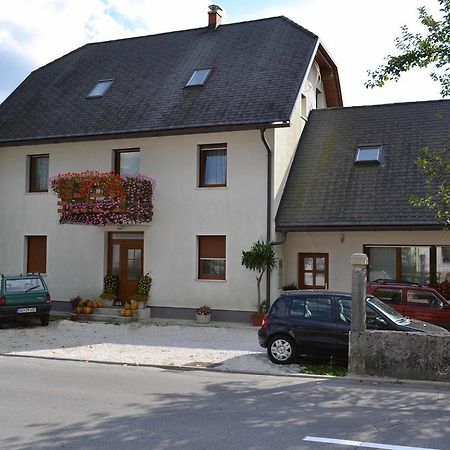 Apartmaji Pri Ticelnu Bovec Luaran gambar